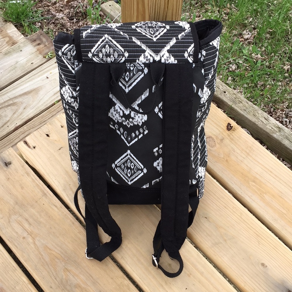 Back pack - Picture 2 of 4